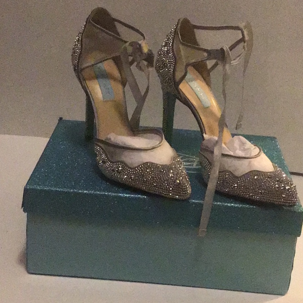 Blue by Betsy Johnson - SB-Iris Pump - Size 9.5